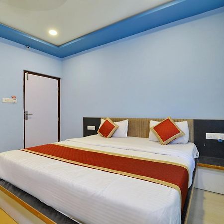 Oyo 2061 Hotel New Holiday Inn Ádzsmir Kültér fotó