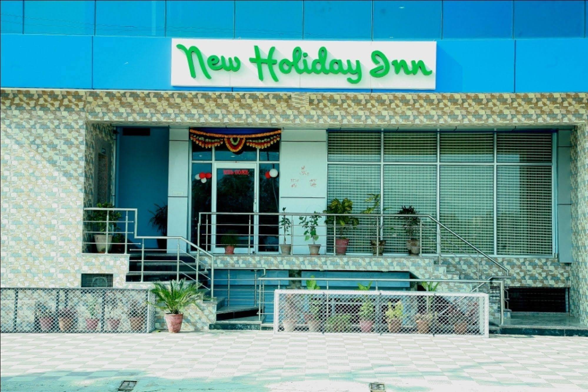 Oyo 2061 Hotel New Holiday Inn Ádzsmir Kültér fotó