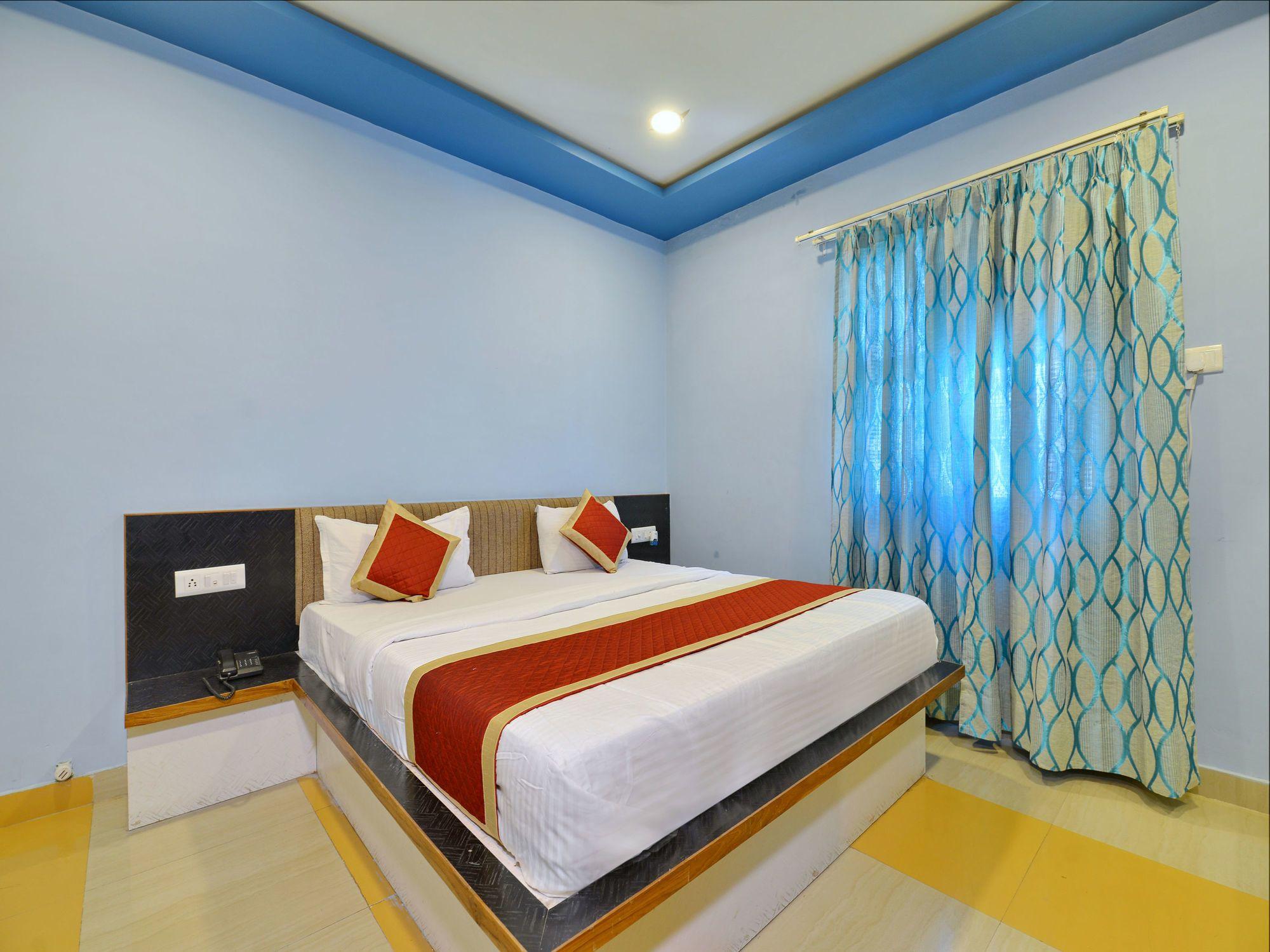 Oyo 2061 Hotel New Holiday Inn Ádzsmir Kültér fotó